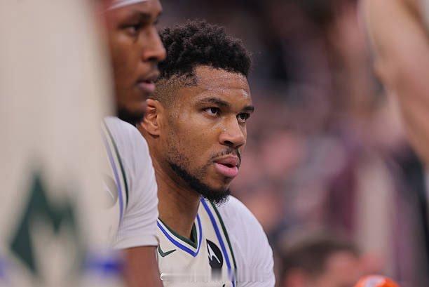 据ESPN记者Jamal Collier报道，雄鹿仍然对围绕字母哥打造的阵容保持