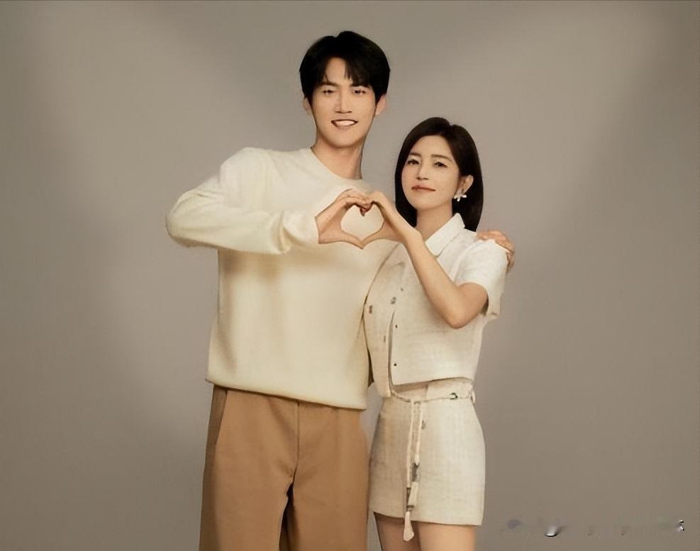 #陈妍希婚变传闻后首次公开露面#
现在都已经总结出了离婚的前兆现象，比如男女明星