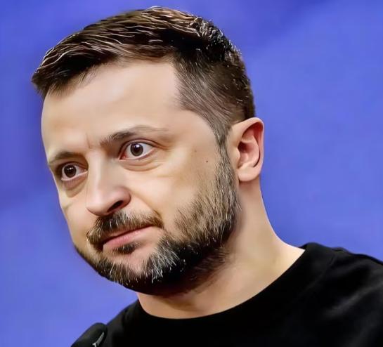 泽连斯基这次是真的坐不住了，泽连斯基发文称：乌克兰的防空导弹已经用完，而且西方国