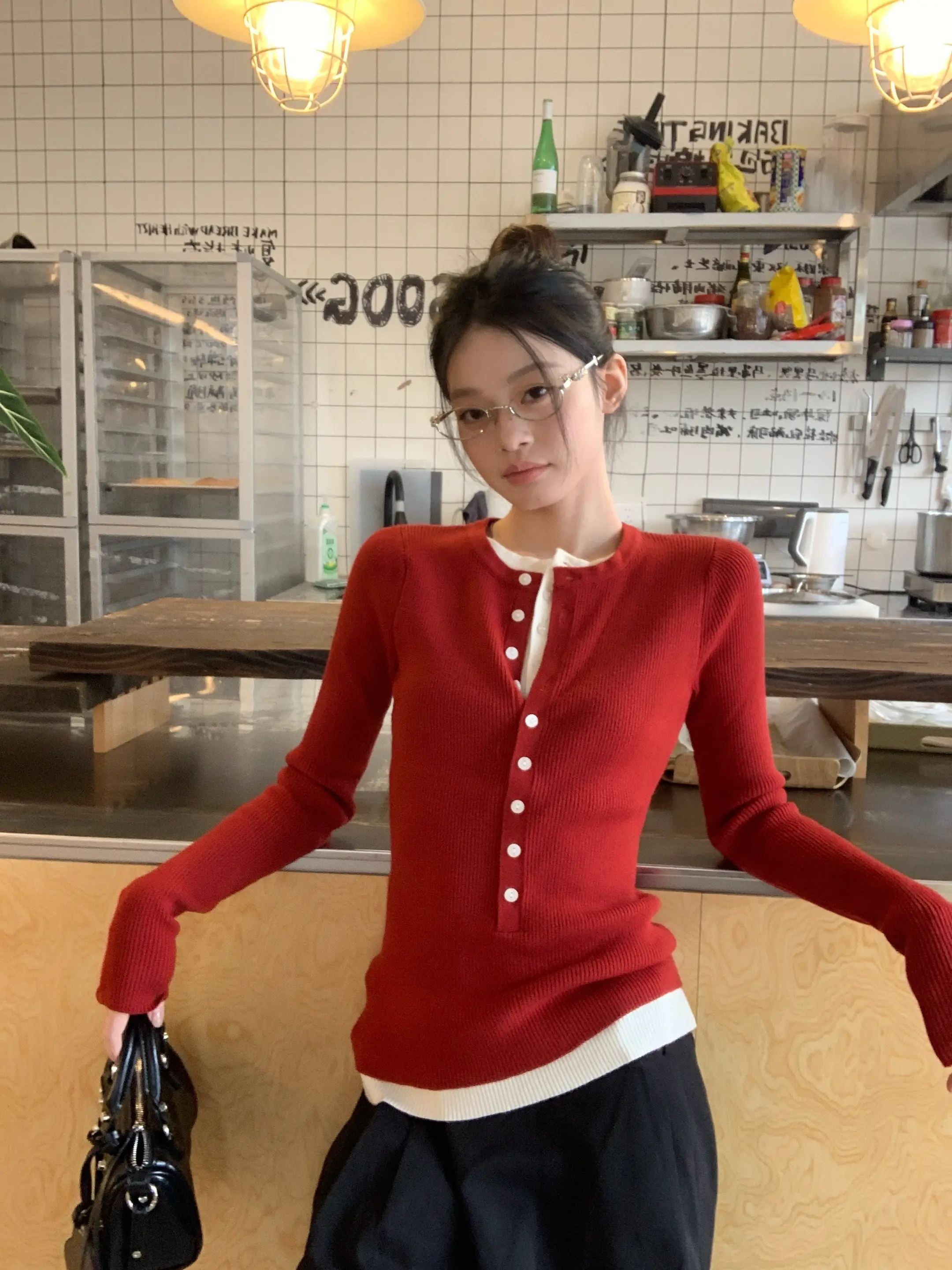 红黑配色穿起来真的好飒！