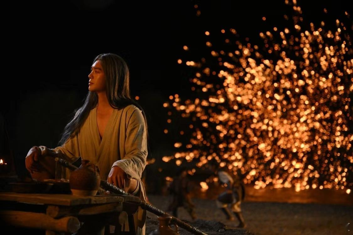 看完电影镖人大家心里都有竖了于适镖人 大家不要放过这个镖人于适啊小丑笑完全封神，