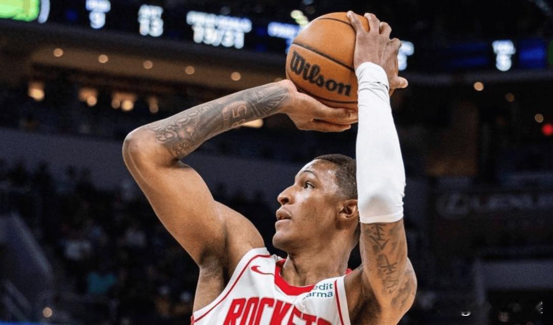 小贾大太阳有无限开火权，没有杜兰特小贾也能打，预测30+



小贾巴里史密斯今