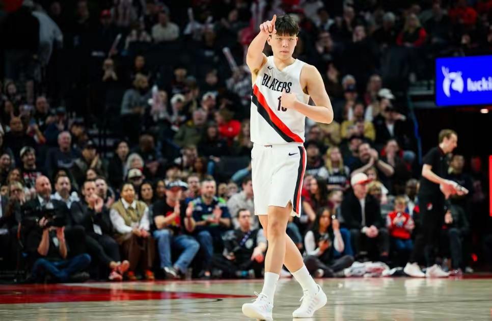 ✨最尴尬的是开拓者队追求成绩✨

🐼 追求什么成绩? 是总经理克罗宁要追求成绩