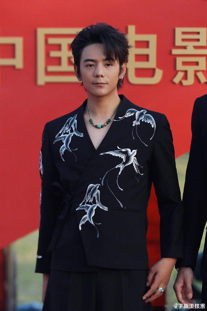 丁真工作室回应丁真工作室涉税情况说明 27日，丁真名下工作室欠税3.4万被公告引