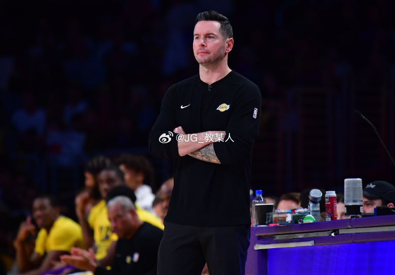 NBA常规赛，湖人88比103不敌快船。本场比赛，湖人手感冰凉，在油漆区外出手5