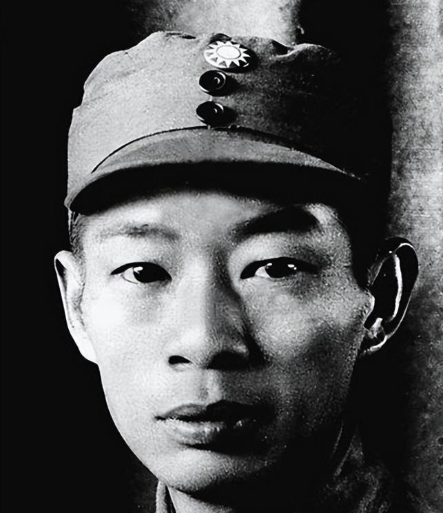 1937年，周子昆在延安窑洞正式娶了小自己12岁的娇妻，20多位中央领导出席，大