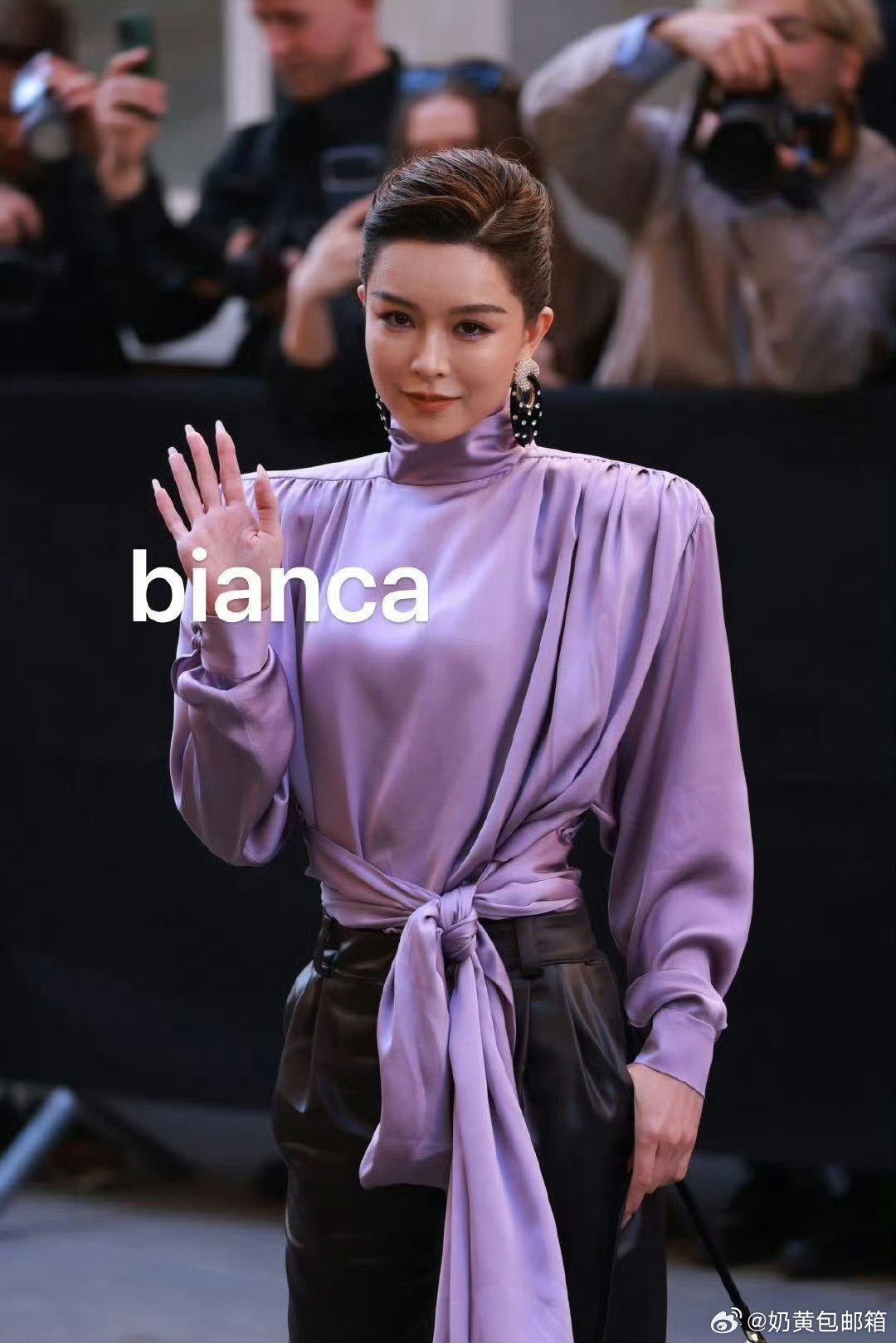 文咏珊太平洋宽肩全场都感慨一句，这就是女王。 