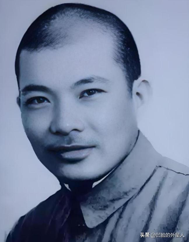 1945年，军统王牌杀手牛子龙，带着12个囚犯杀了11个看守，从那座号称“只有死