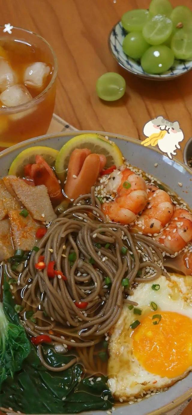 一日三餐之中应该少吃的是哪一餐

在一日三餐中，通常建议“晚餐”应该相对少吃一些