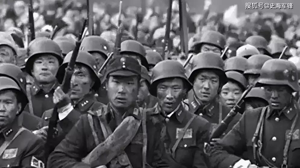 南京城破，那些手无寸铁的战俘以为日军会发善心，结果等来的只有死亡。像长江边草鞋峡