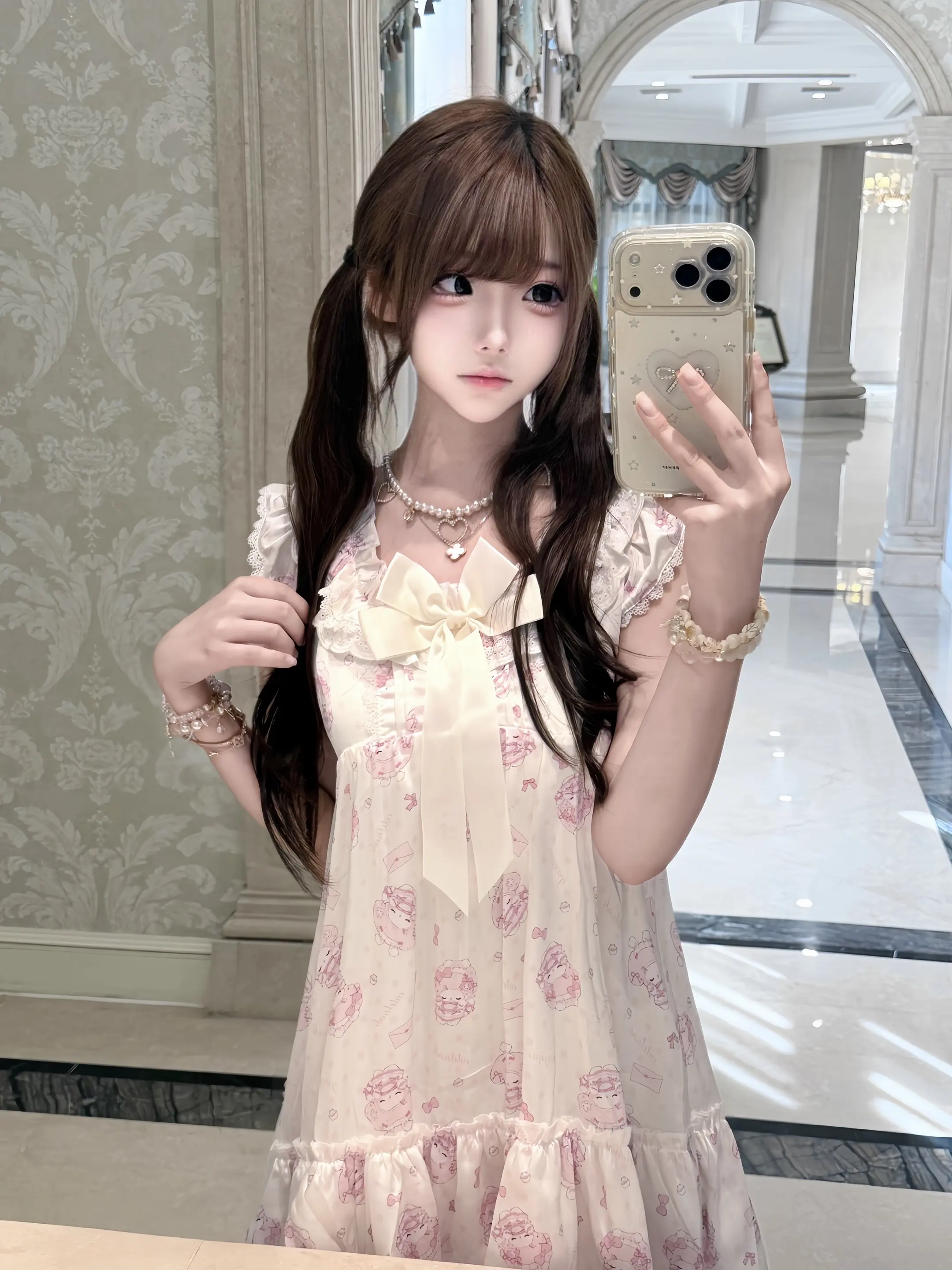 这个睡裙萌得我…今天不吃火鸡面了♡(˶⁃ ω ⁃˶)