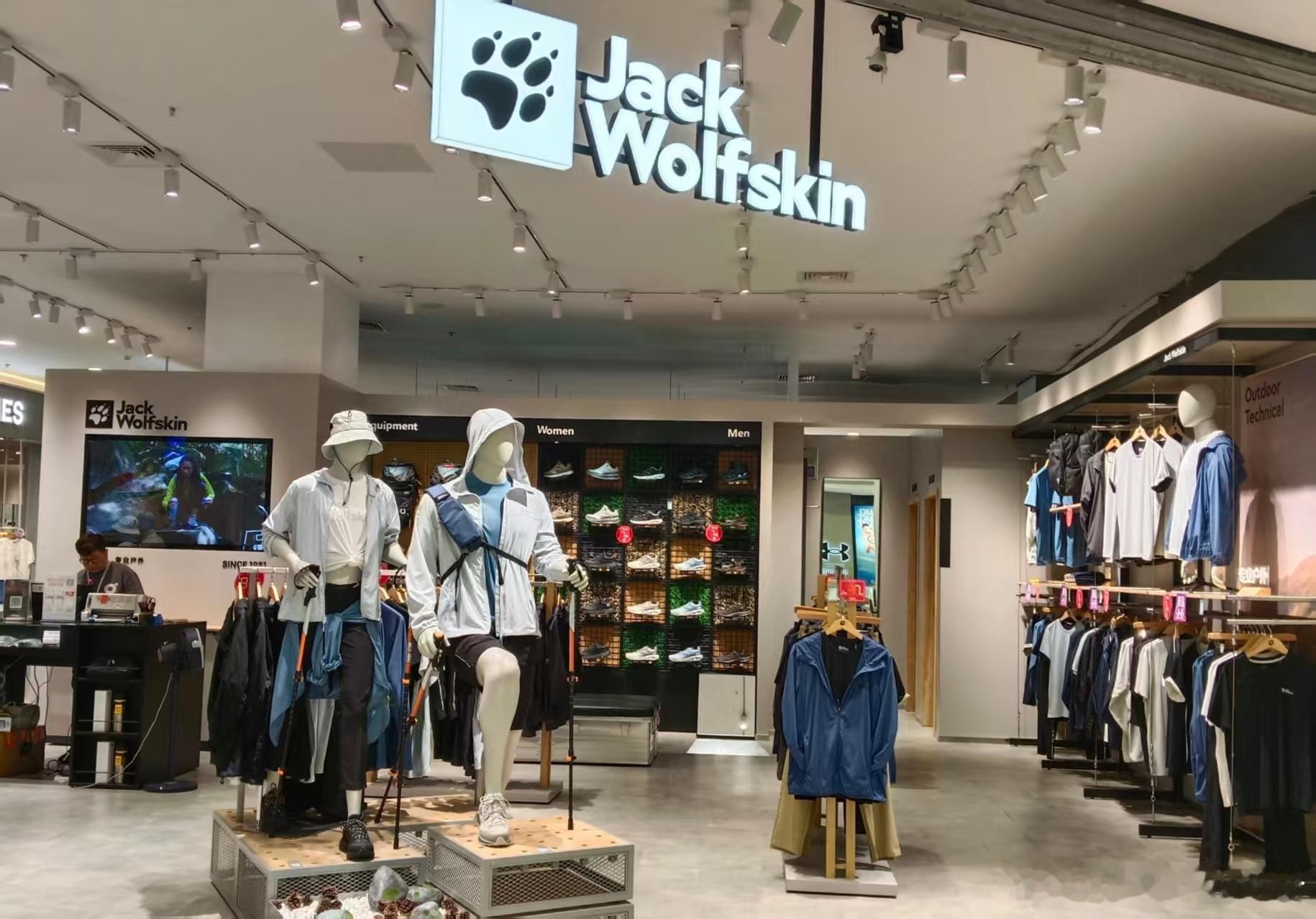 狼爪 安踏 狼爪又来一位 “始祖鸟系” 高管啊，官宣Sven Radtke出任全