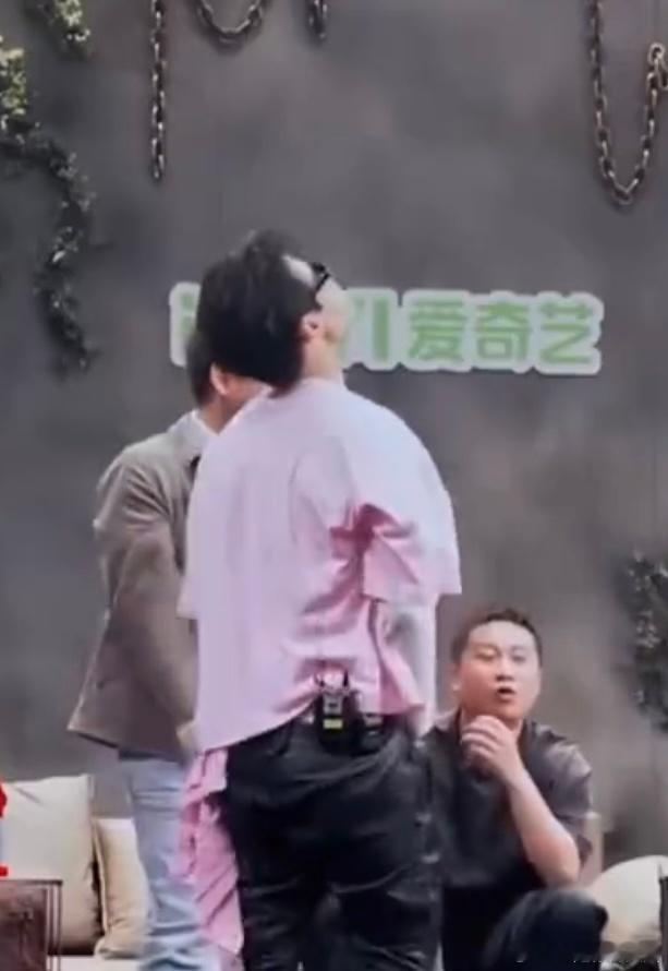 李大奔一天下来运动步数第一新说唱2025 李大奔在新说唱2025的ap区也没消停