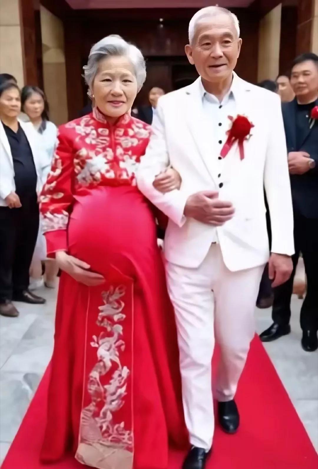 看到这张图我都惊讶了
看样子六七十了吧
还能怀孕？
婚礼还挺热闹的！
那些不愿意