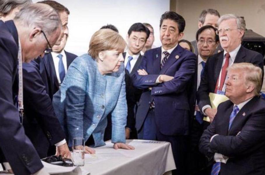 新鲜出炉的美国民调，愣是上演了一出看点爆棚的“真香式神反转”。调查数字说得明明白