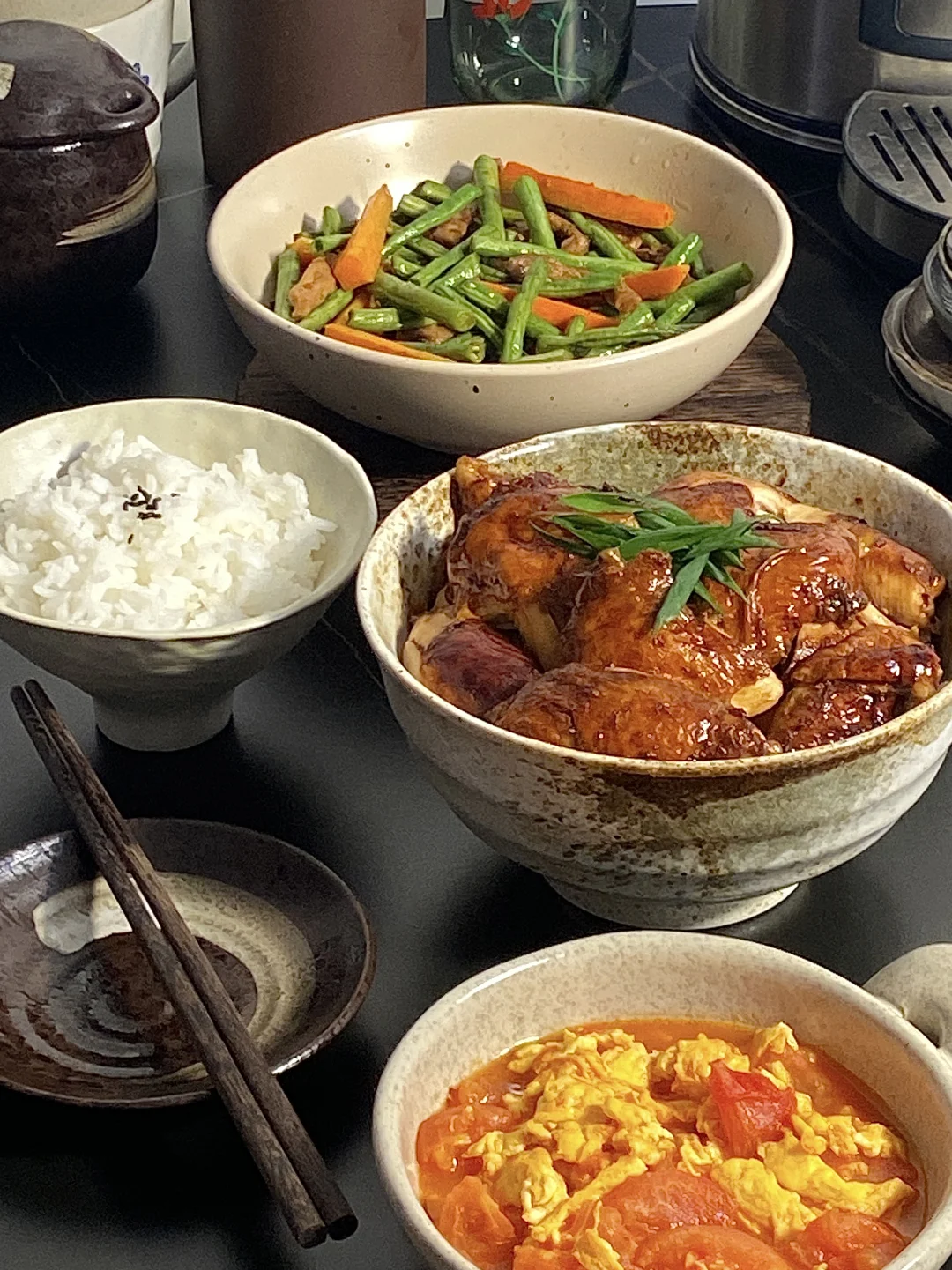 今日菜谱📜豉油鸡腿 豆角肉丝 鸡蛋西红柿🥢