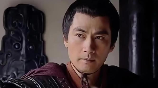 卫青明明功高震主，为什么可以善终？这么说吧，武帝年轻时候太自信了，父亲铺路，母亲
