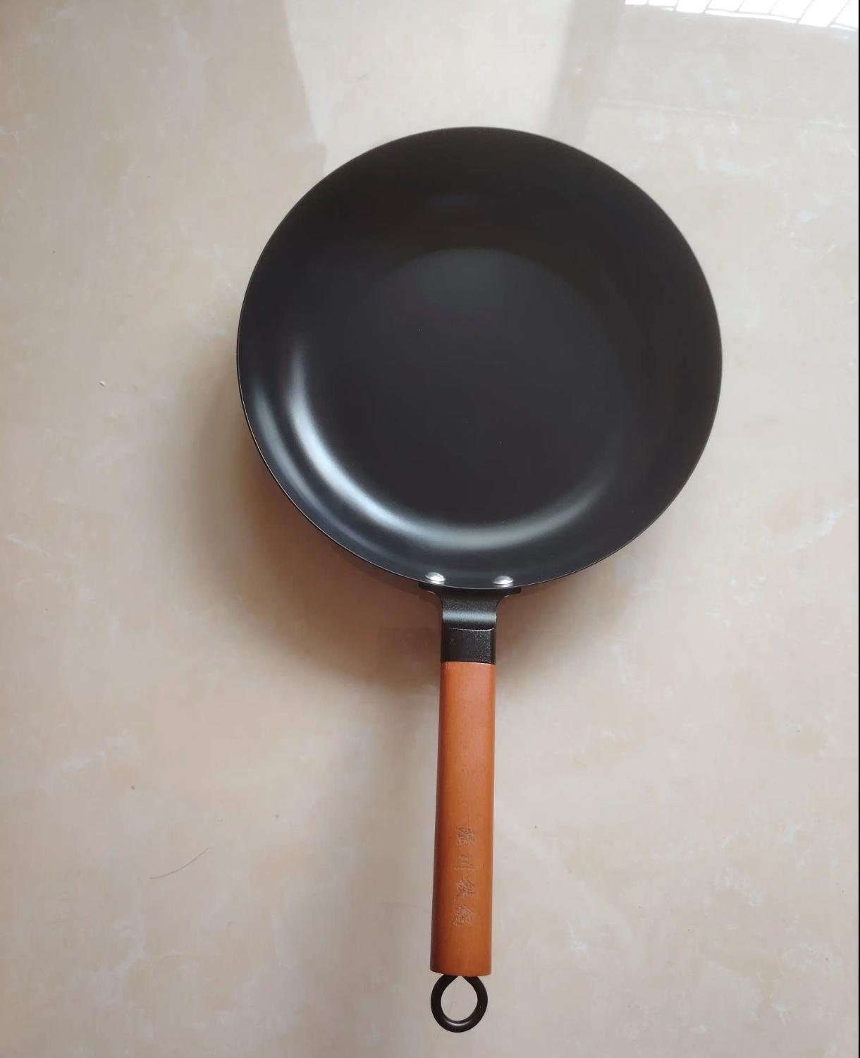 现在世界上的强权和被欺凌的，许多都有万能借口和万能锅，欺凌别人的借口就是“中国”