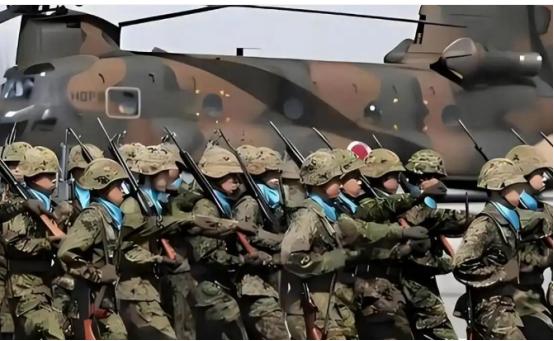 当下美伊战事愈演愈烈，美国在中东的战略布局全面失控，盟友接连遭袭却得不到有效支援