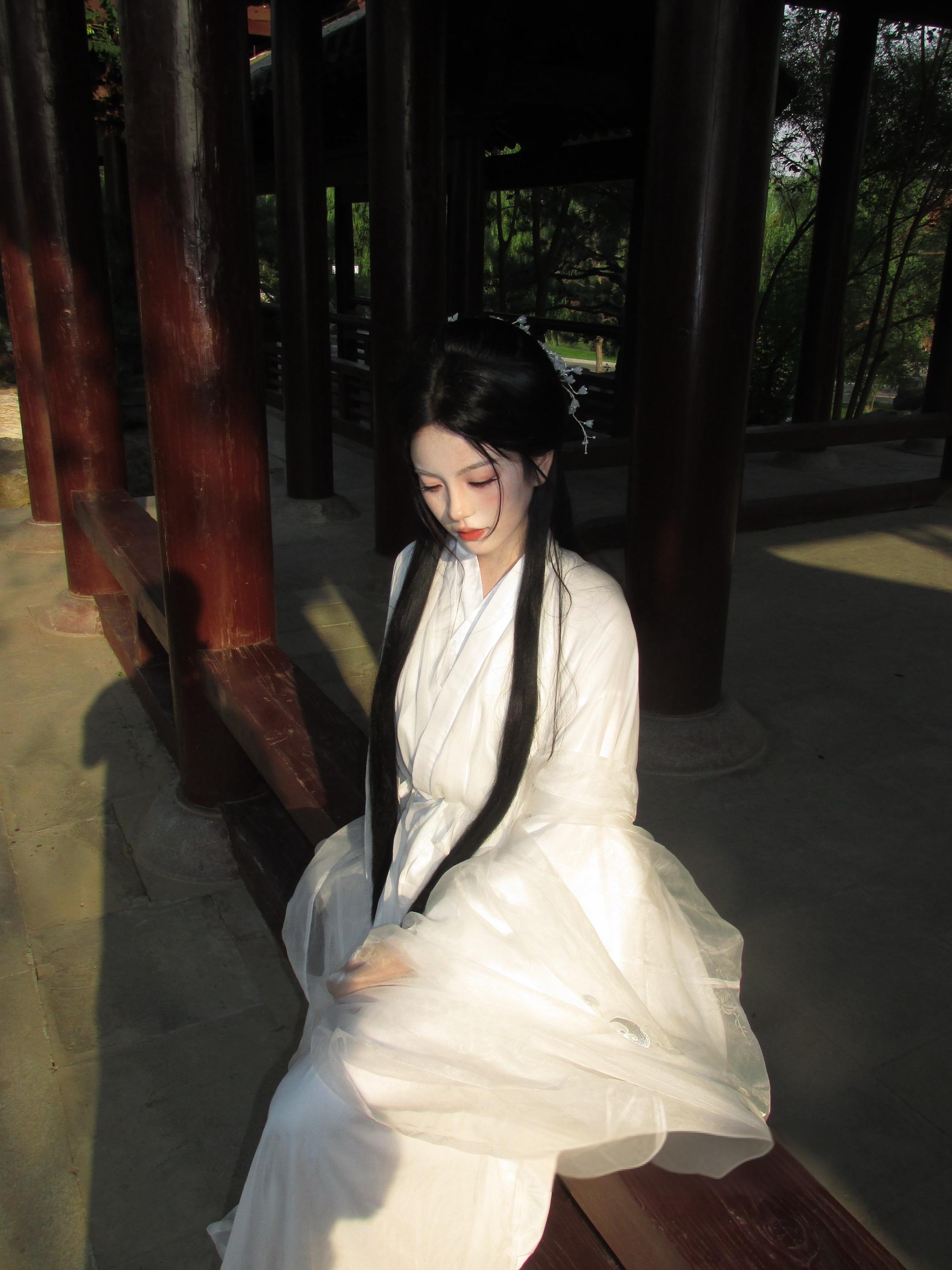 任武林谁领风骚 我却只为你折腰