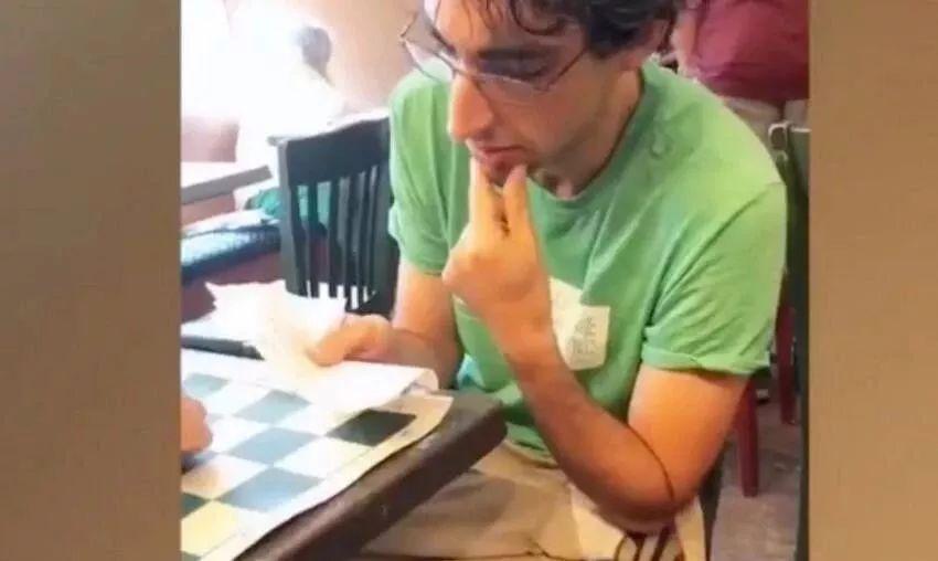 一、华尔街日报晒中国高考数学题，美国舆论直接吵炸锅，核心分两派观点
 
1. 普