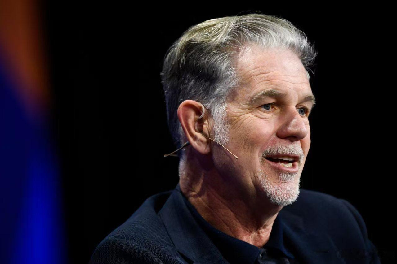 Netflix联合创始人兼CEO Reed Hastings，向乌克兰捐款200