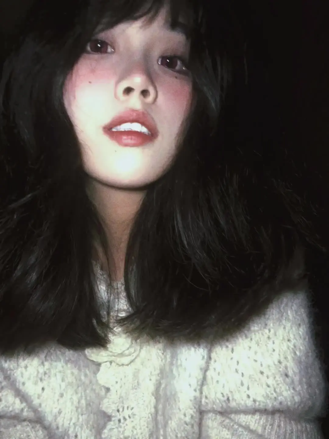 想要很多很多爱 却得到了很多唉