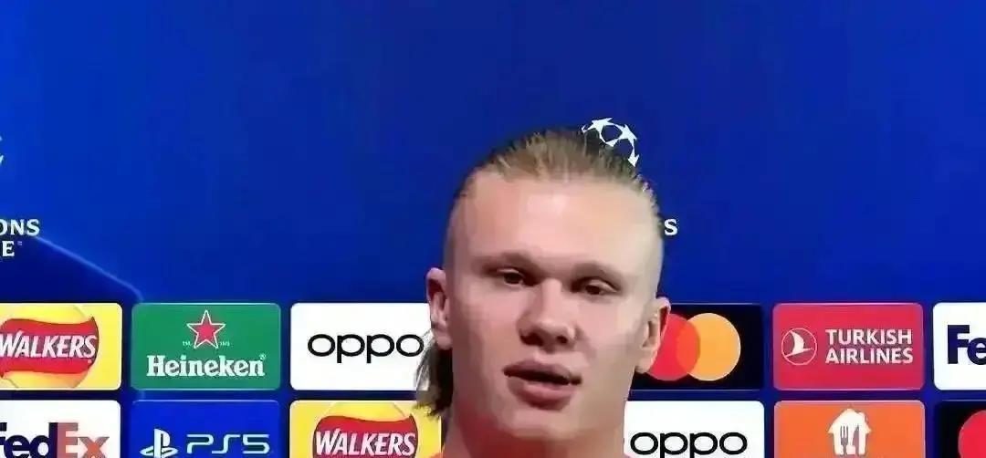 梅西37岁还在教顶级前锋跑位
 
阿尔特塔上周战术课，把梅西世界杯37次反越位跑