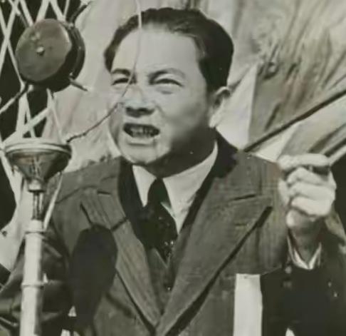 其实，叫台湾岛上那群数典忘祖之徒为″台独分子"，还不是很贴切，它们本质上就是一群