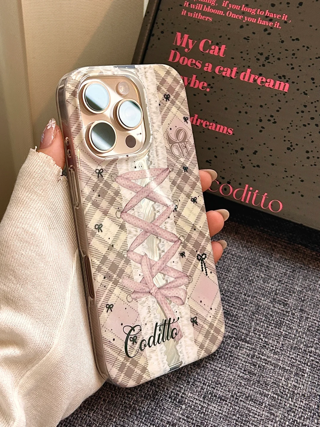 很喜欢的秋冬格纹氛围感好看的手机壳！！！