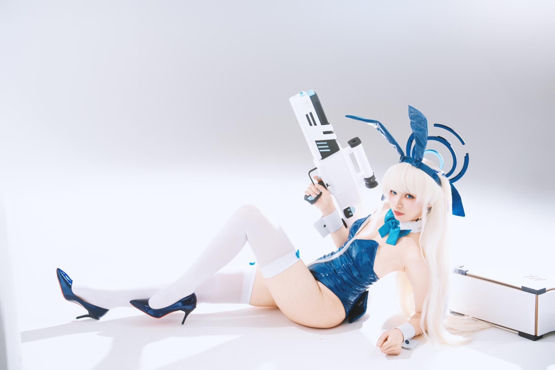 老师…潜入行动穿这身不是更显眼吗。 📷&后期