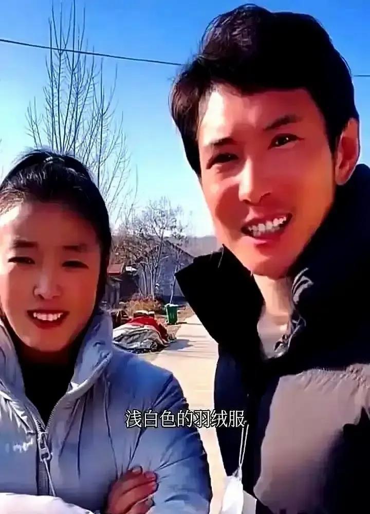 韩玉成和吴姐今天真把证领了。
早上十点十五分，朝阳区民政局，口罩遮得严严实实还是