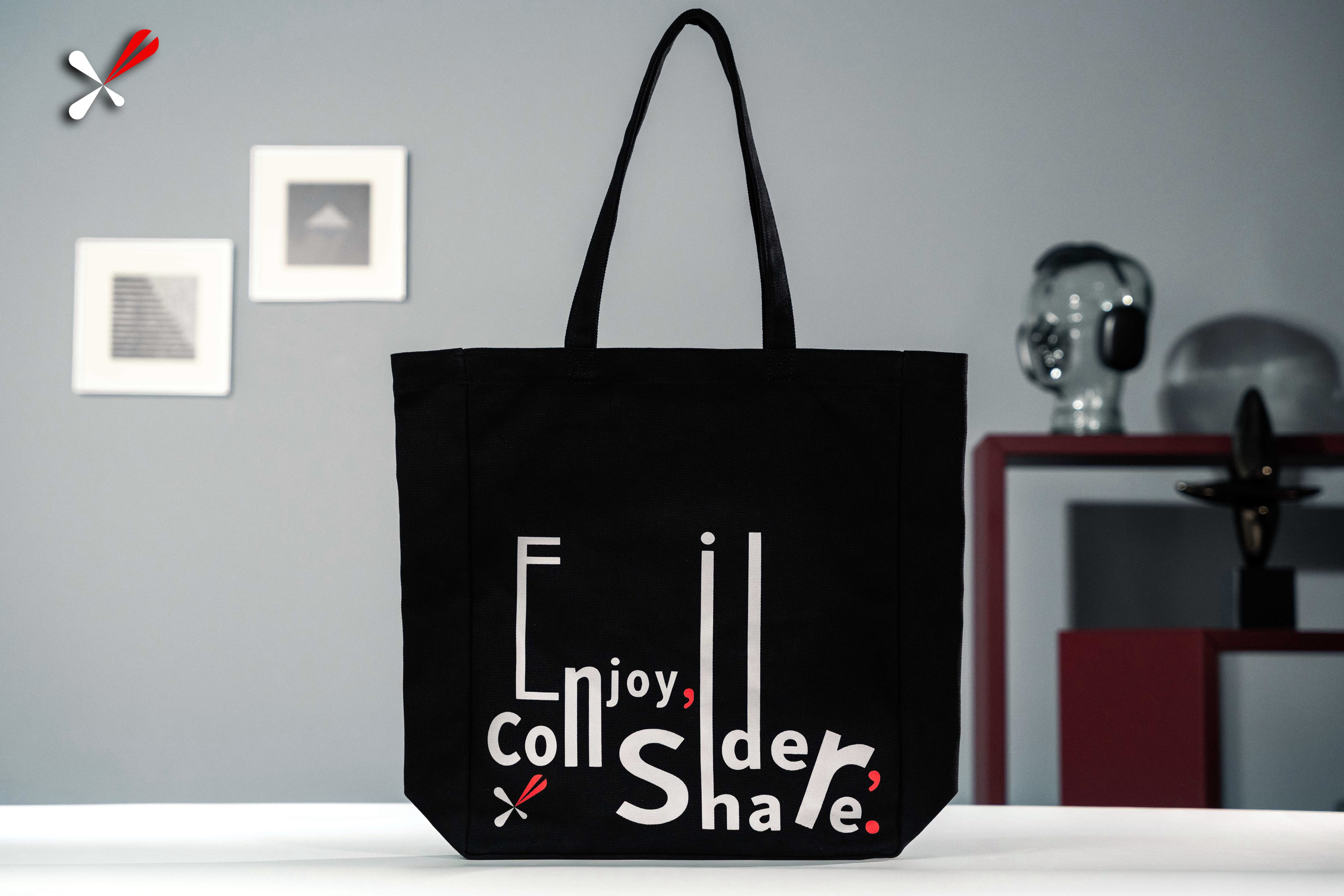 今天抽的是我们自己的周边，随意评论抽1位送出一套。  抽奖详情