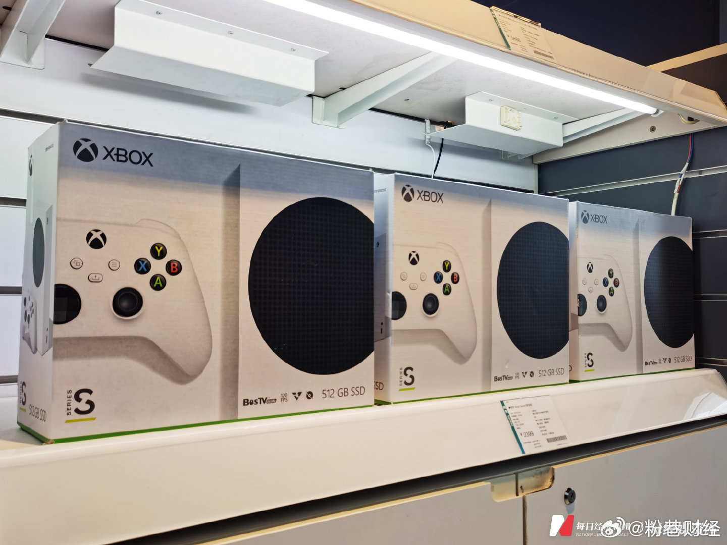 2TB版Xbox将停售【微软官宣涨价！游戏主机存储内存成本暴涨2.5倍】 当地时