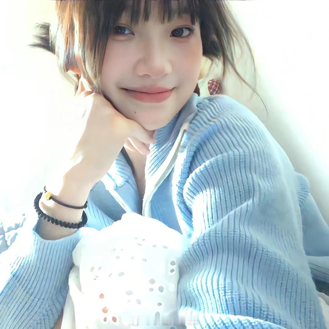 你的眼眸似大海头像[超话]纯欲头像 ​​​