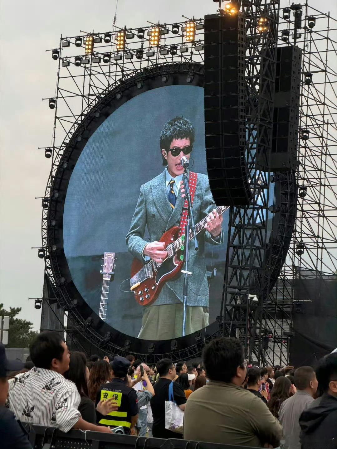 回春丹西安演唱会听爽了回春丹西安站圆满落幕！旷野现场氛围感拉满，哪首歌的大合唱最