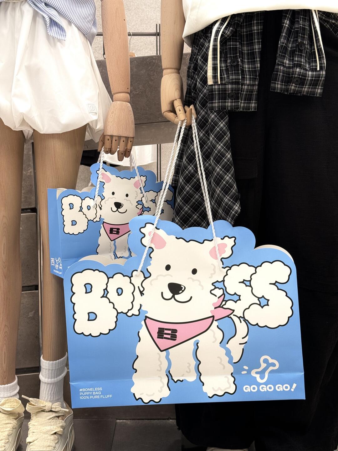 成都！可爱西高地小狗T😭根本走不动道……