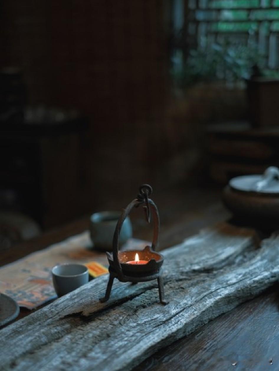 “必要的愤怒”



——反而能让人看清
你的底线在哪里。

总觉得忍一忍之后就