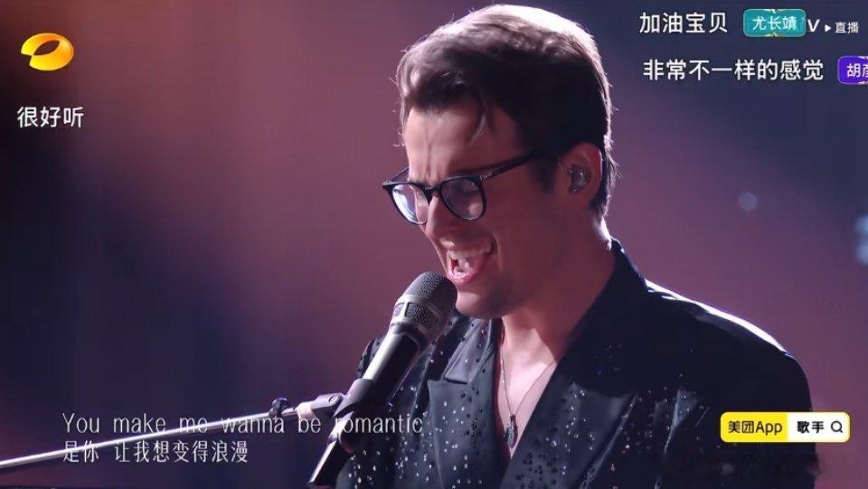 歌手月度决赛，今晚要淘汰3个人。上期危.险.区的四个淘汰俩，Stanaj、周兴哲