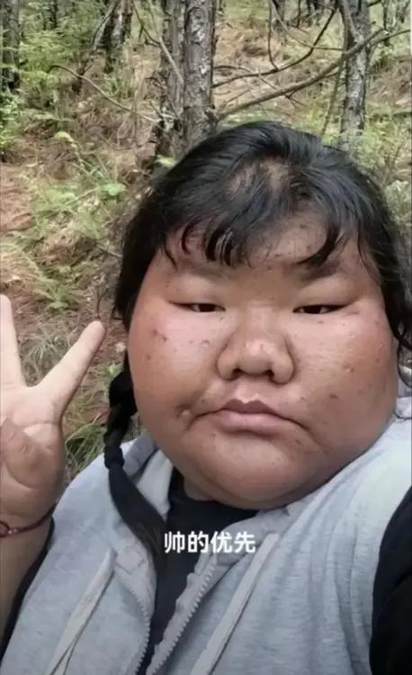 单身的哥们儿想跟她谈恋爱，条件如图～