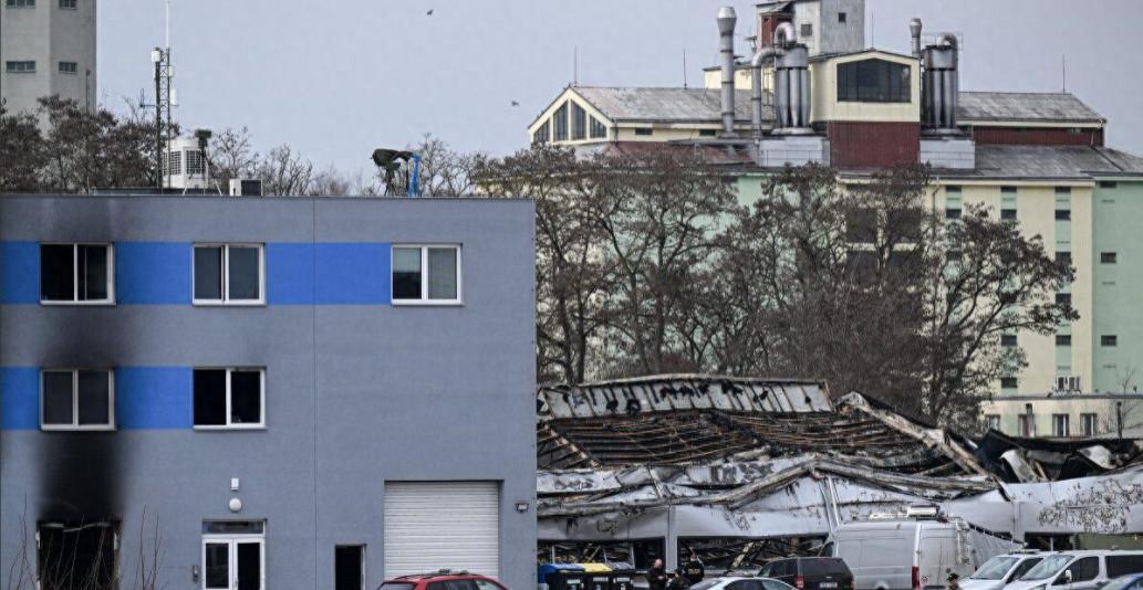 以色列这回玩砸了！把导弹中心藏到捷克，结果被人家一把火烧回原形

3月20号凌晨