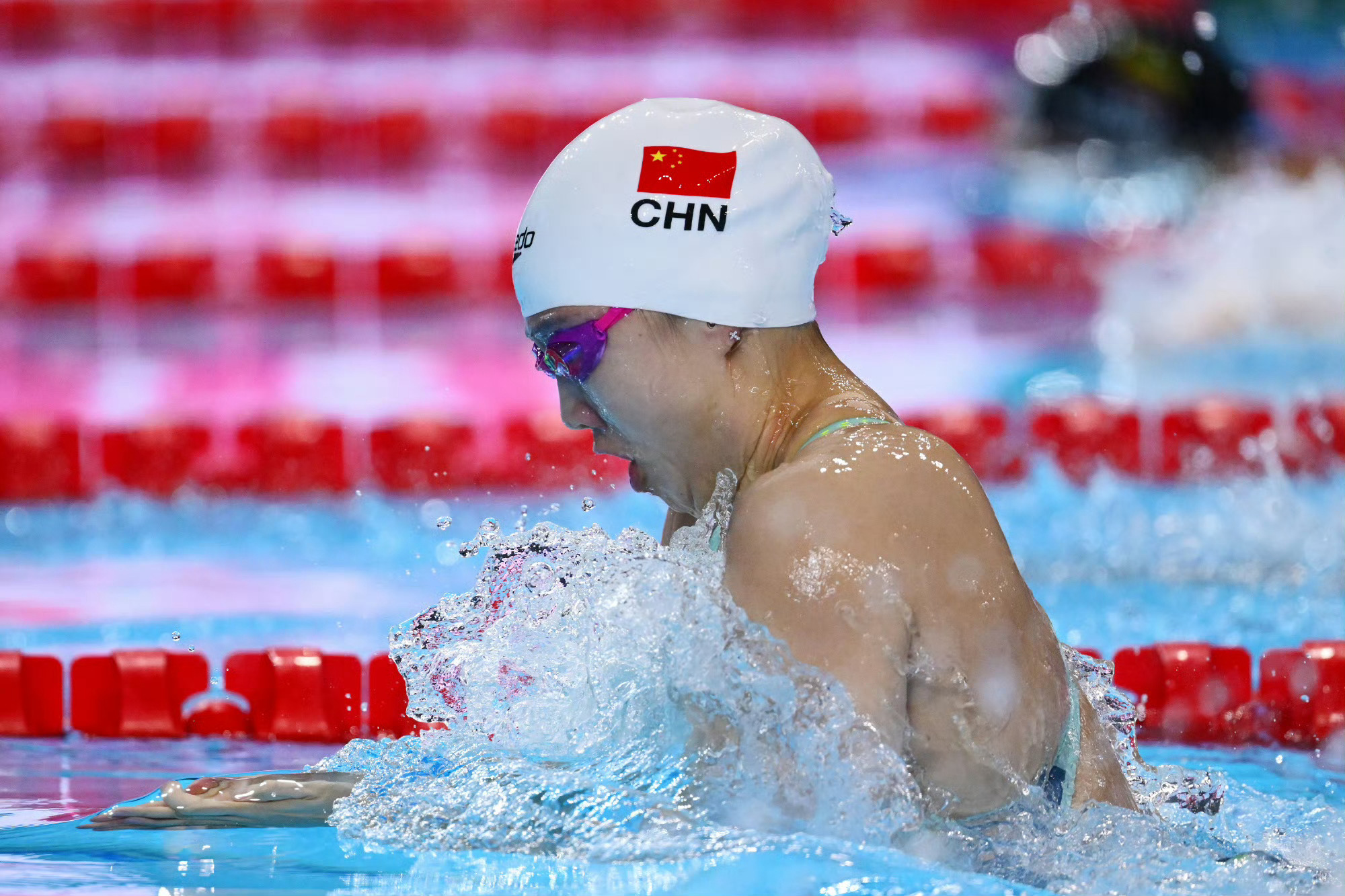 唐钱婷50蛙刷新亚洲纪录 在2026年中国游泳公开赛 首日女子50米蛙泳预赛中，