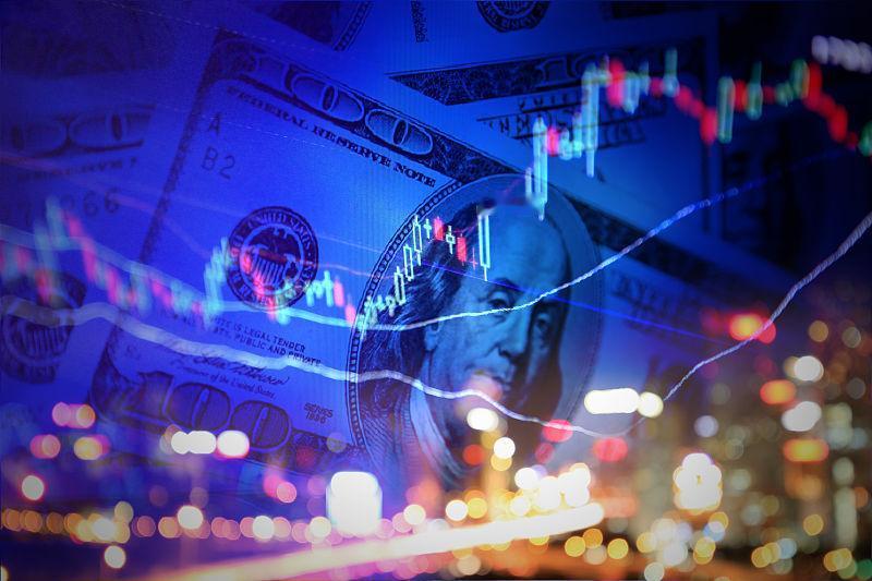 美联储这次时隔三年多重启加息，直接把联邦基金利率拉到3.75%-4%区间，当天美
