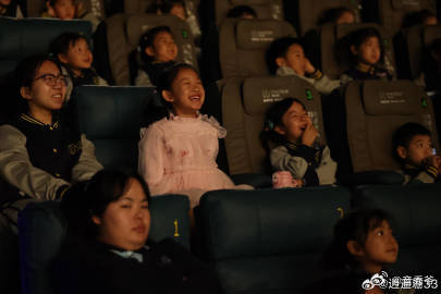 好羡慕小孩哥小孩姐的开学礼物 《熊猫计划之部落奇遇记》让孩子们从小感受爱的表达，