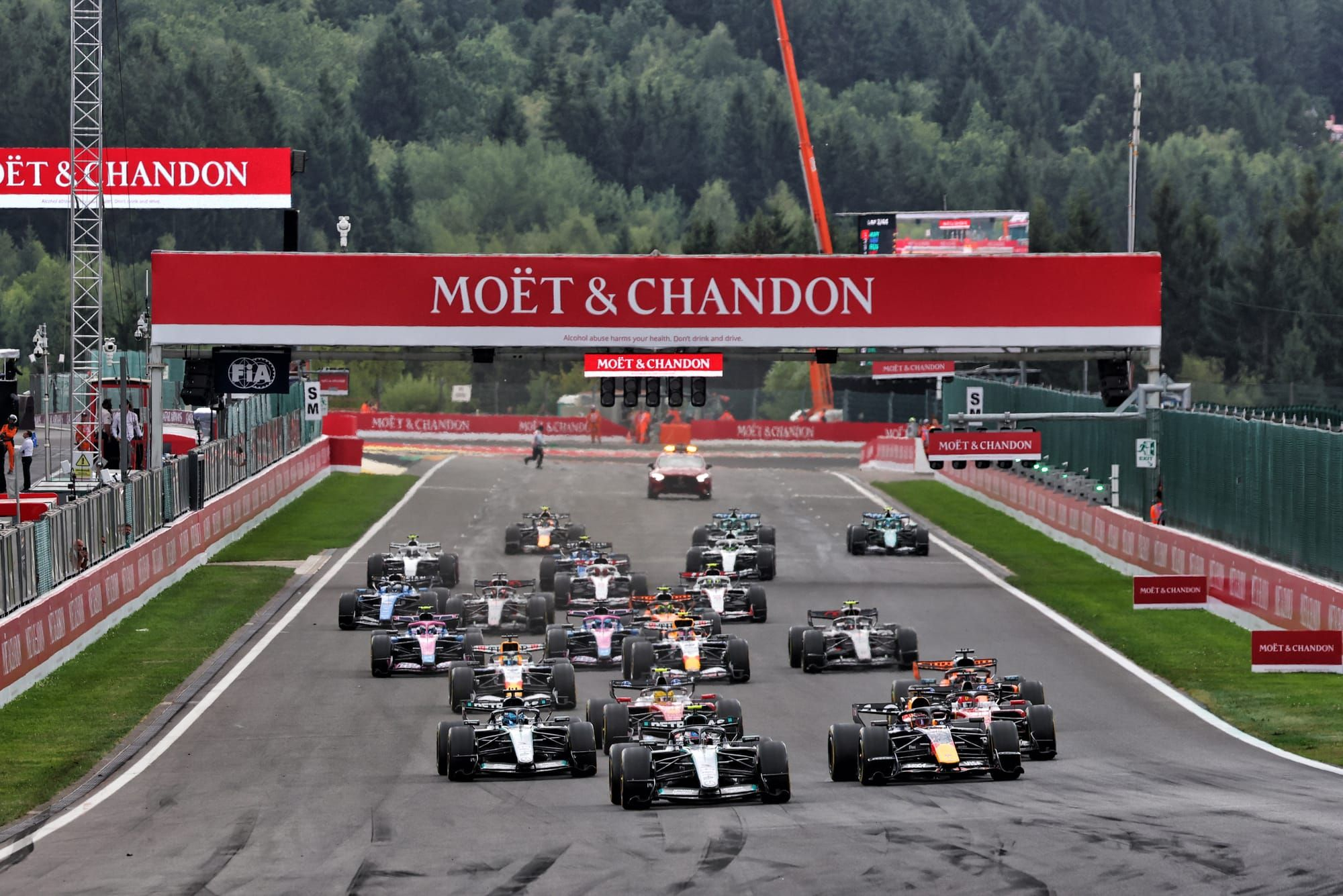 F1 FIA公开“甩锅”，其实他们早就发现2026技术规则中的问题了，只是当时动