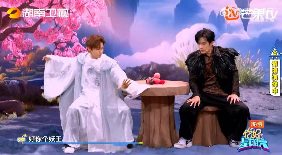 谁发明的杨迪太好笑了你好星期六 杨迪就是《你好星期六》的王牌吧！绿幕环节化身小绿