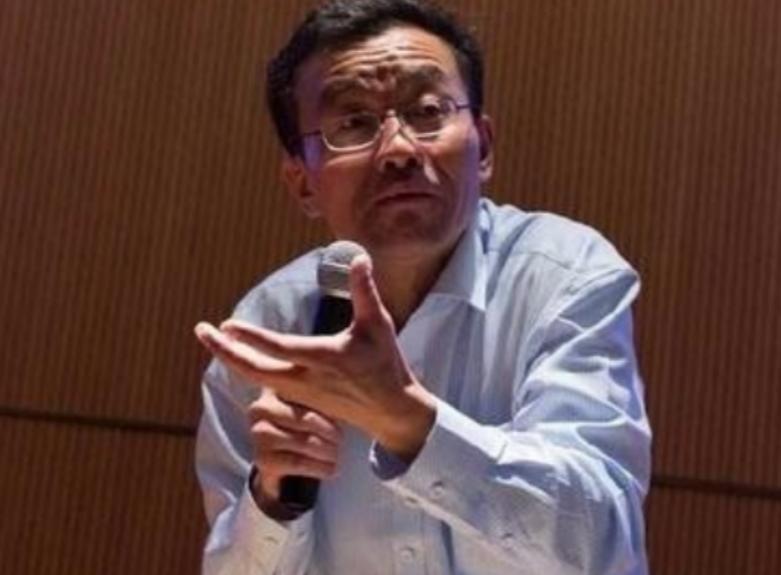 复旦大学教授王德峰再次语出惊人！他说：“我们再次出现了如孙中山当年说的‘一盘散沙