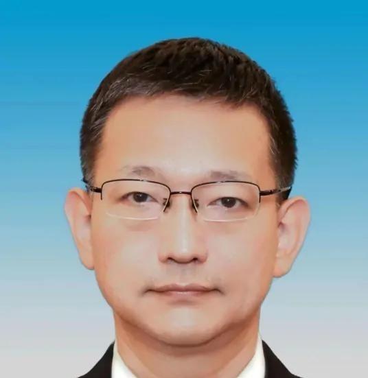 傅作义孙子傅川的人生故事
傅川出生在山西芮城，那地方是傅作义的老家，他从小就知道