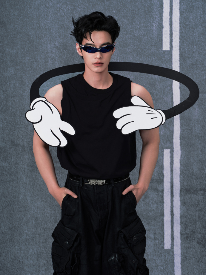 何与今日份营业😎 