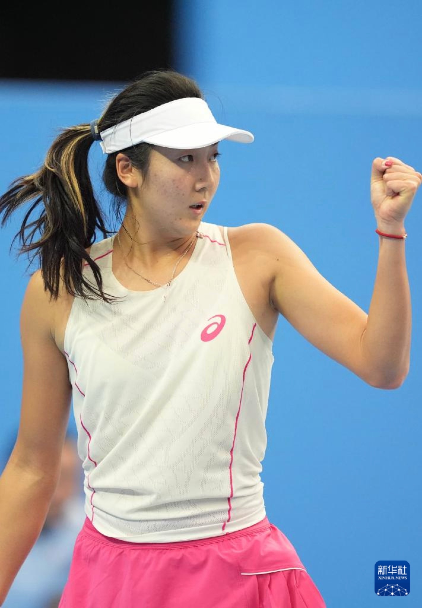 稍后在 解说网球青年组女团半决赛：湖北vs天津第一场：（湖北）周子瑜VS（天津）